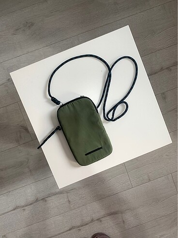 Pull&Bear Telefon çantası