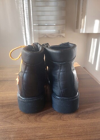 39 Harley Davidson orijinal kadın bot - Görsel 5