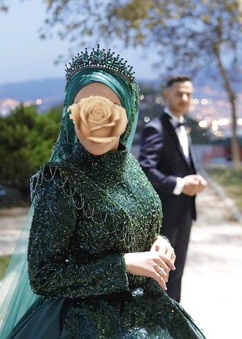 36 Beden Uzun Kollu Yeşil İşlemeli Kına Elbisesi