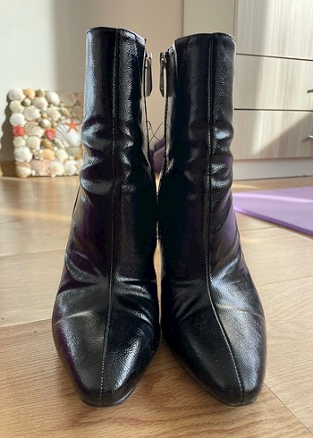 Siyah Deri Tokalı Stiletto Topuklu Bot - Görsel 7