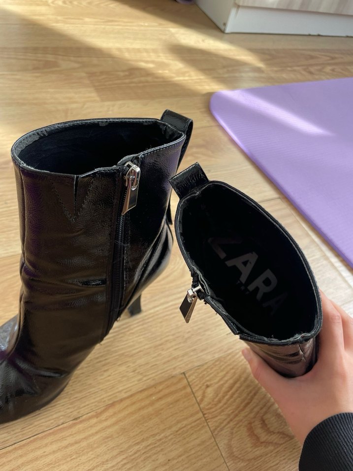 Siyah Deri Tokalı Stiletto Topuklu Bot - Görsel 3