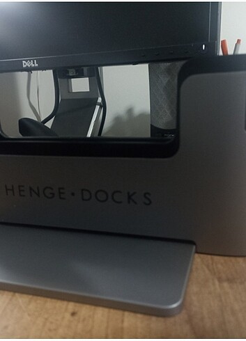 Henge Docks 15 in Macbook pro dikey yerleştirme istasyonu 