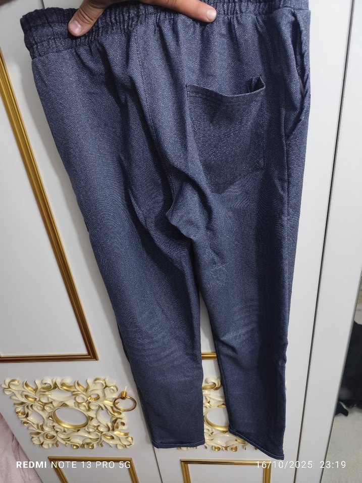 Kadın Gri Kemerli Kısa Denim Pantolon - Görsel 3