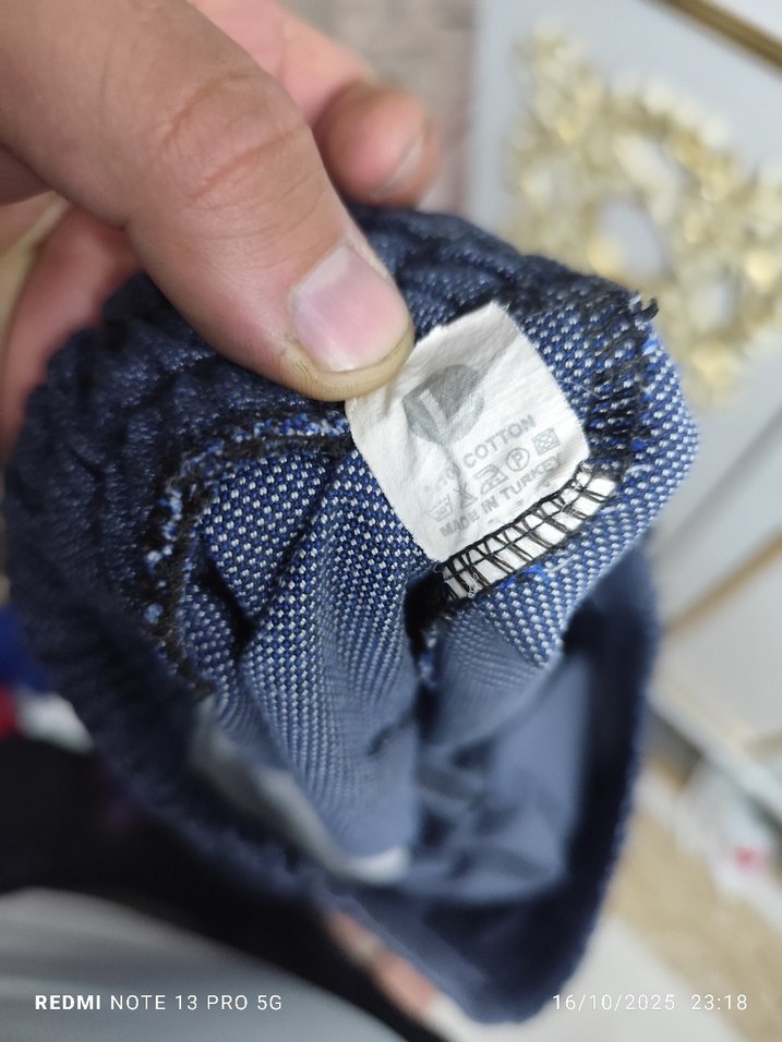 Kadın Gri Kemerli Kısa Denim Pantolon - Görsel 5