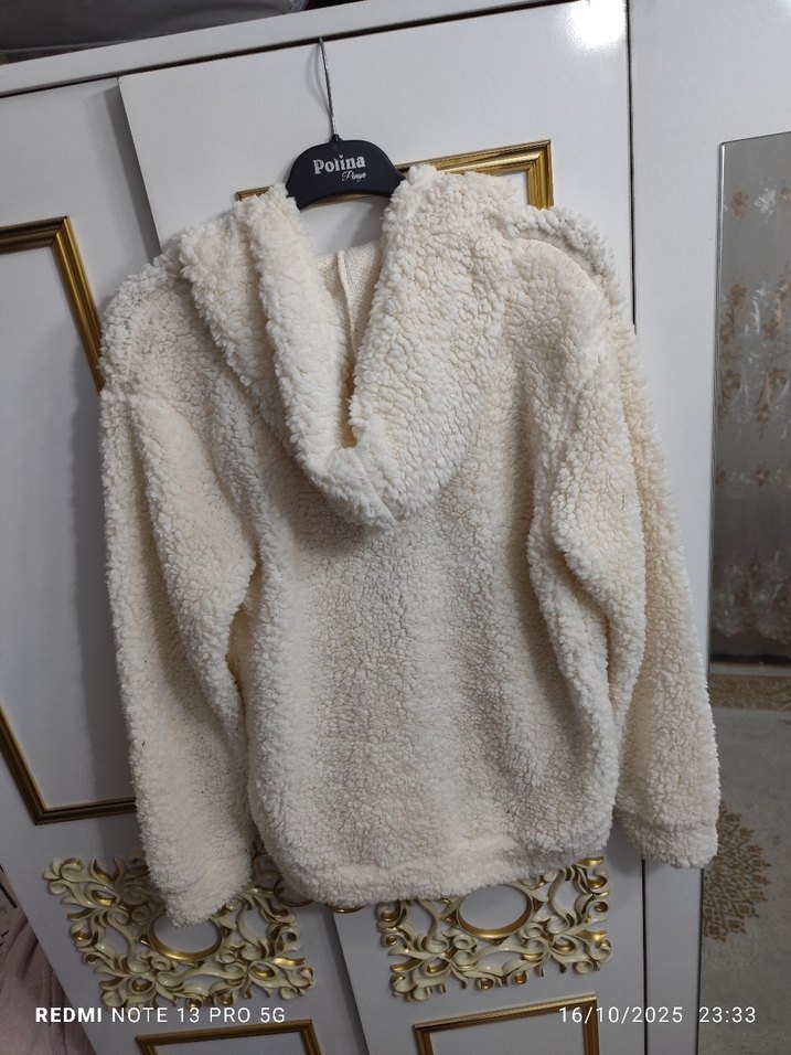 Kadın Beyaz Peluş Fermuarlı Ceket - Görsel 2