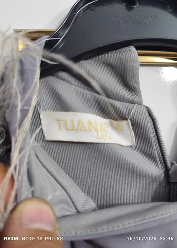 Gri Uzun Kollu İşlemeli Kadın Abiye Elbise - Görsel 4