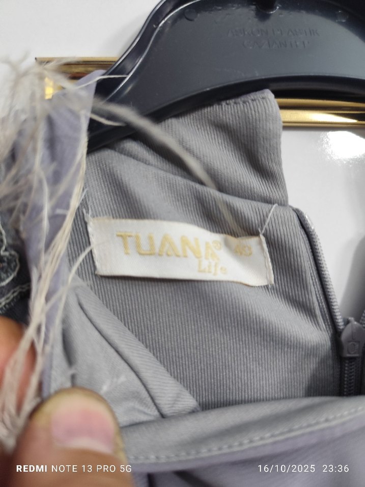 Gri Uzun Kollu İşlemeli Kadın Abiye Elbise - Görsel 4