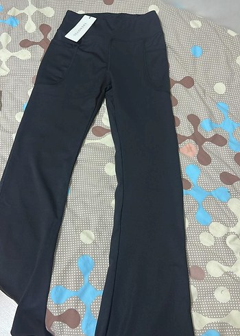 Cepli Siyah İspanyol Paça Kadın Pantolon - Görsel 2