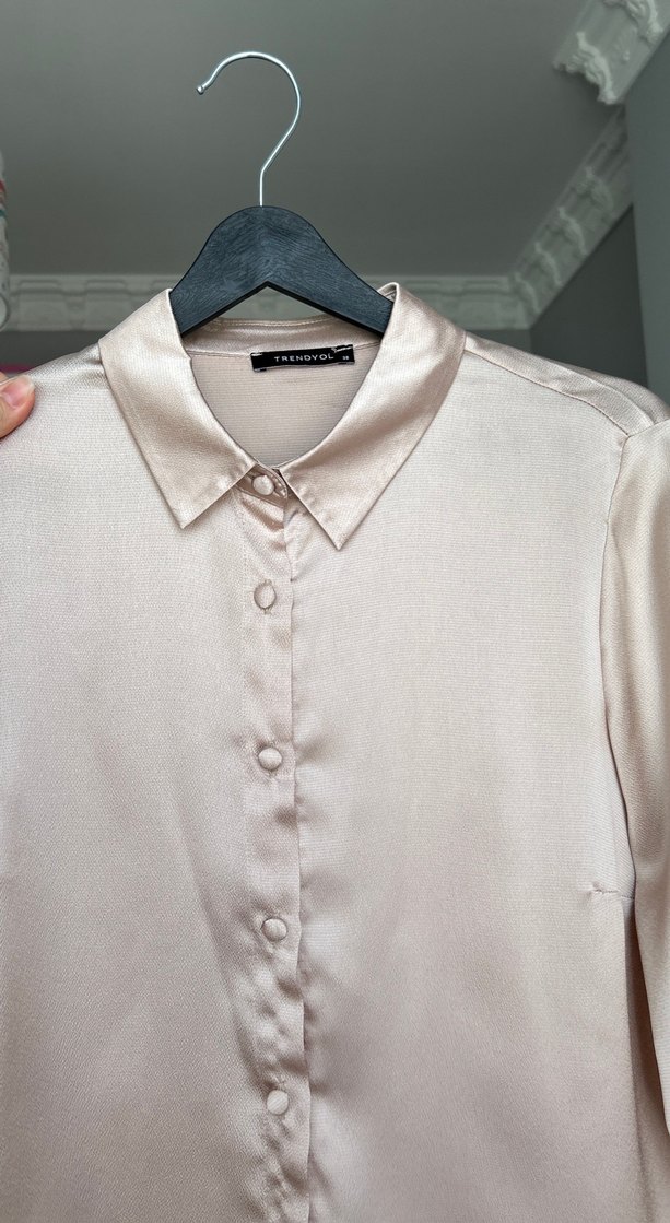Bej Parlak Saten Kadın Gömlek - Görsel 5