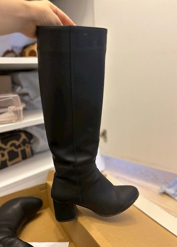 Kadın Siyah Deri Dizaltı Topuklu Bot - Görsel 3