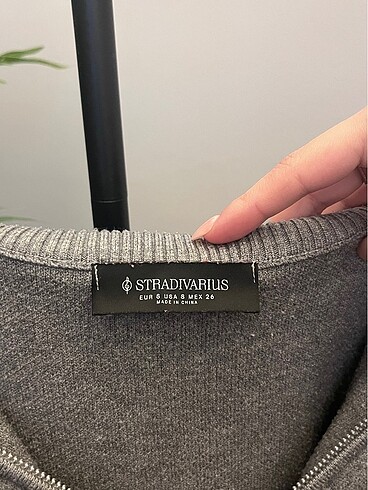 s Beden stradivarius fermuarli kazak