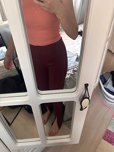 LC Waikiki Paçası yırtmaçlı pantolon