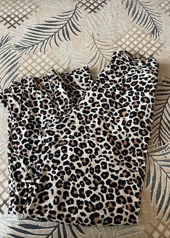 Leopar Desenli etekli pantolon - Görsel 2