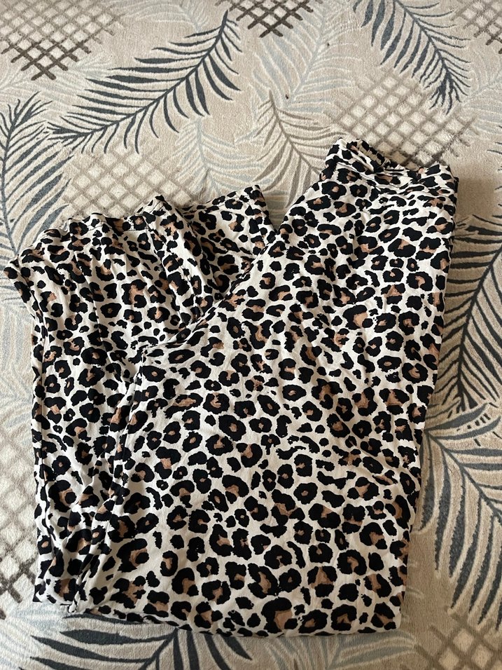 Leopar Desenli etekli pantolon - Görsel 2