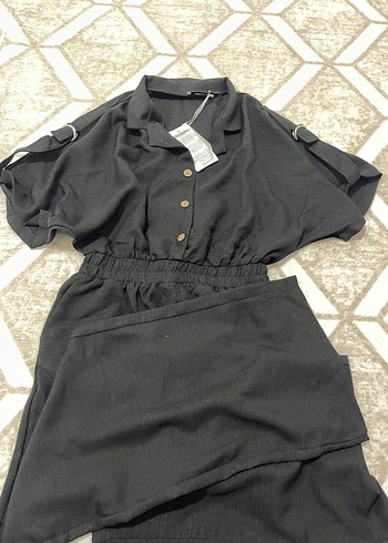 Siyah Keten V Yaka Düğmeli Uzun Tulum - Görsel 4