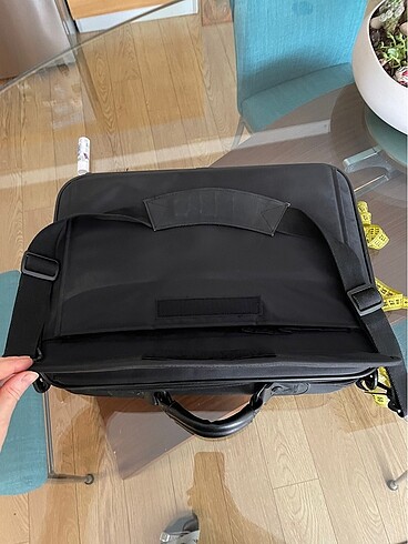 Beden siyah Renk Case logic 19inç-17inç laptop için bond tipi çanta