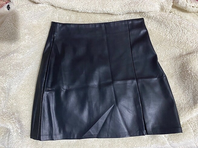xs Beden Pull and Bear siyah deri mini etek
