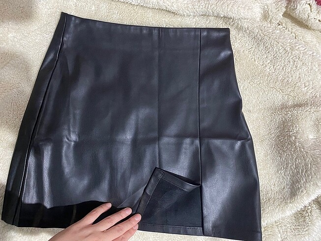xs Beden siyah Renk Pull and Bear siyah deri mini etek