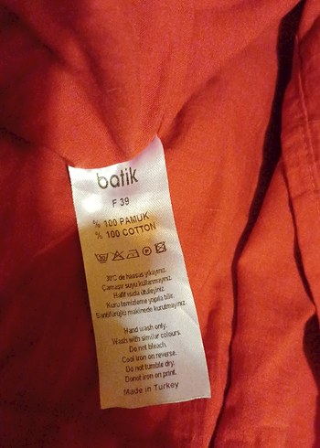 Kırmızı Nakışlı V Yakalı  % 100 koton Elbise - Görsel 3