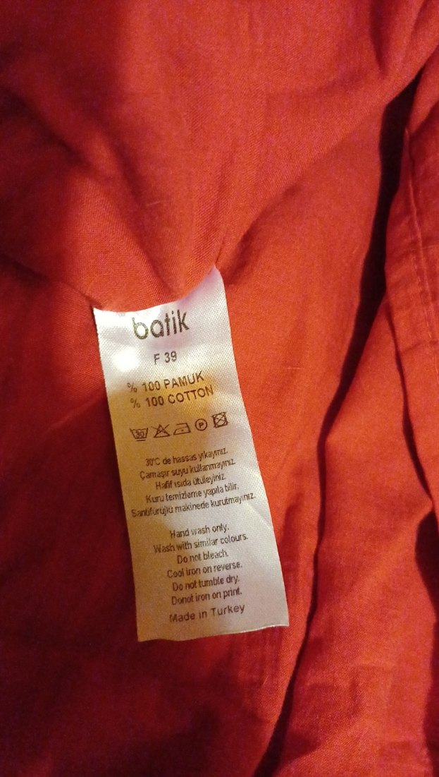 Kırmızı Nakışlı V Yakalı  % 100 koton Elbise - Görsel 3