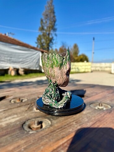 Beden Baby Groot Saksı