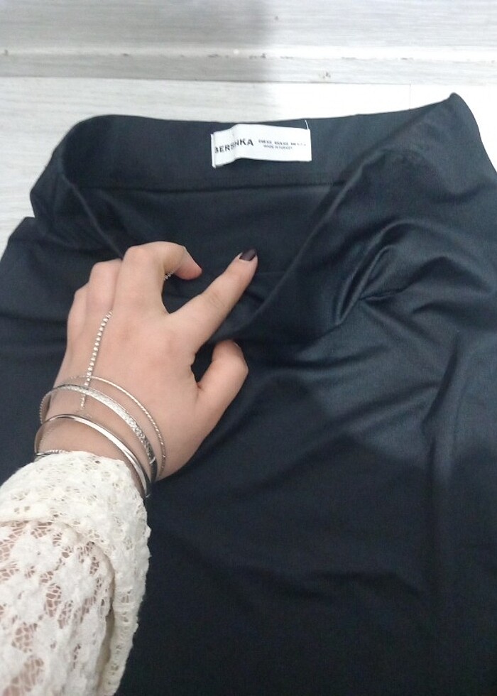 Bershks siyah strec yırtmaçlı etek - Görsel 3