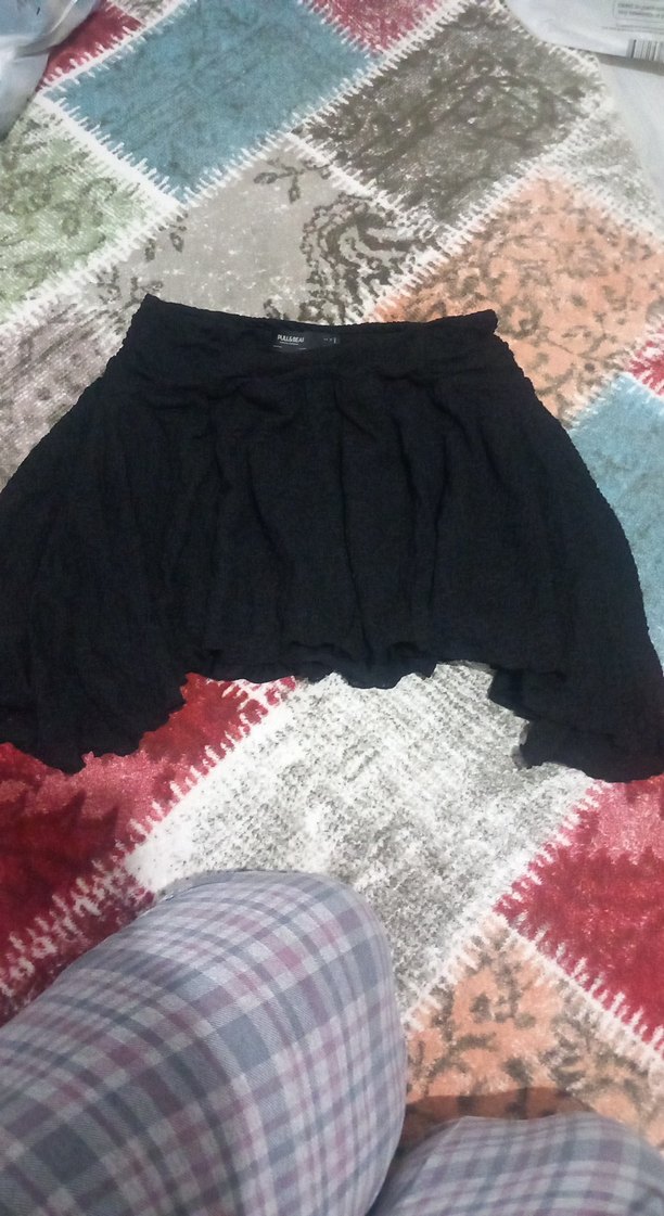 Siyah Fırfırlı Bol Kesim Mini Etek - Görsel 5