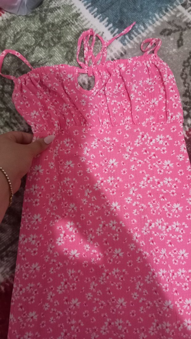 Pembe Çiçekli yırtmaçlı elbise - Görsel 3