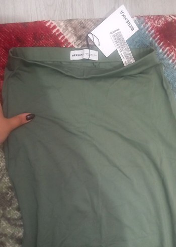 bershka s beden streç yırtmaçlı etek - Görsel 3