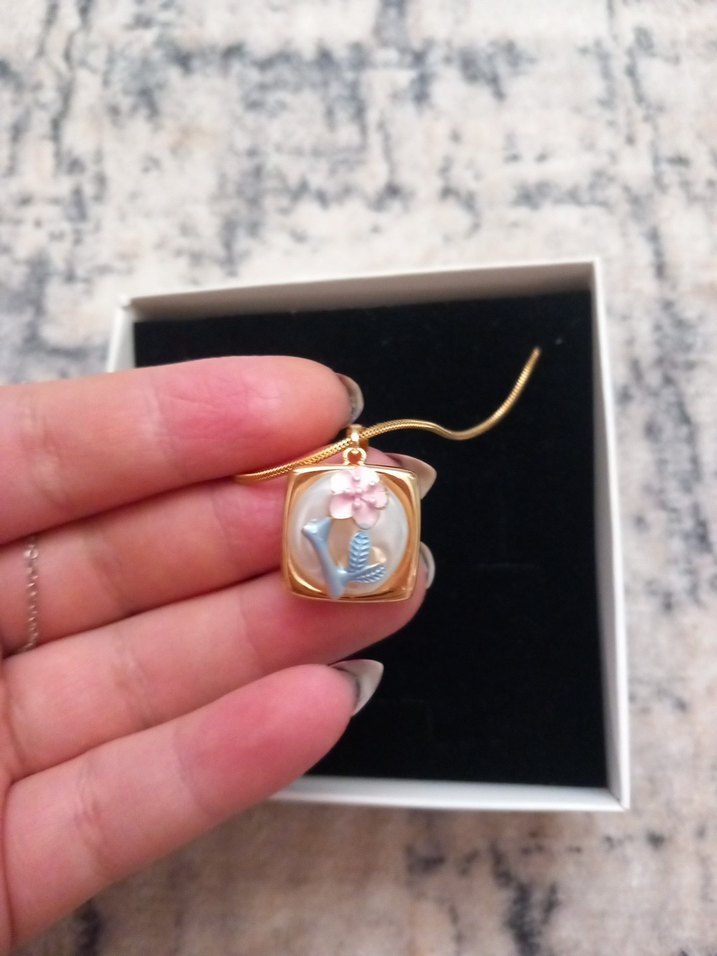 vintage  çicek kabartmali çelik kolye - Görsel 4