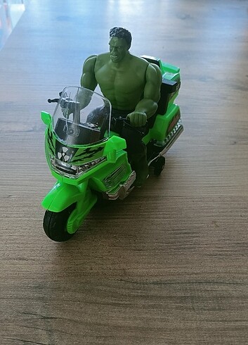 Diğer Hulk Motorlu Müzikli Oyuncak 