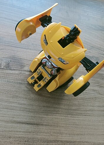  Şimşek McQueen Robota Dönüşen Araç 