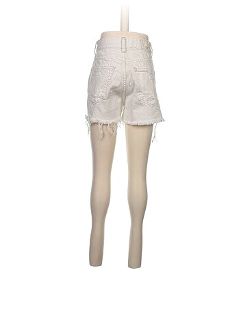 32 Beden Bershka Mini Şort %70 İndirimli.