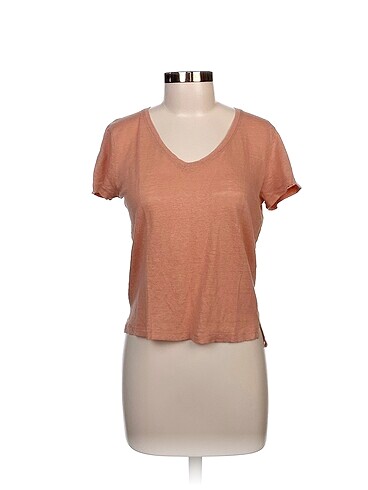 Mango T-shirt %70 İndirimli.
