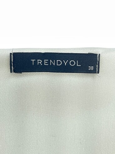 38 Beden beyaz Renk Trendyol & Milla Kısa Elbise %70 İndirimli.