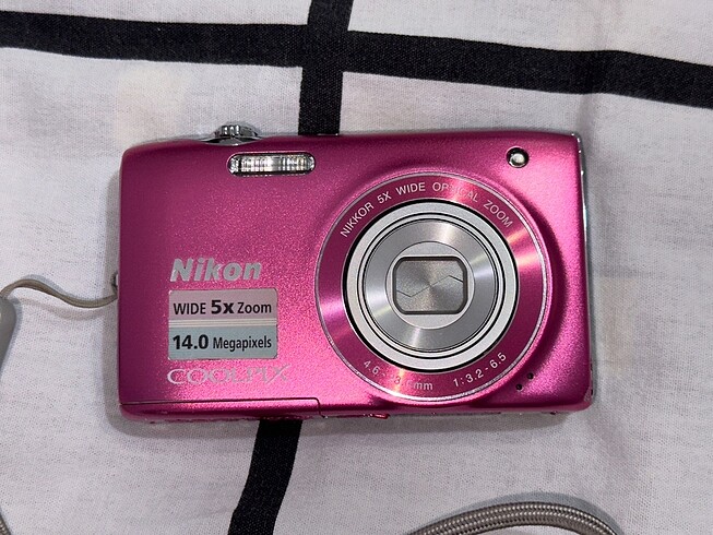 NİKON S3100 PEMBE DİJİTAL KAMERA