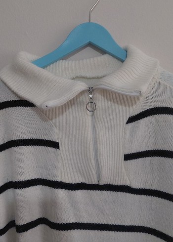 Çizgili Beyaz Gri Triko Kadın Kazak - Görsel 3