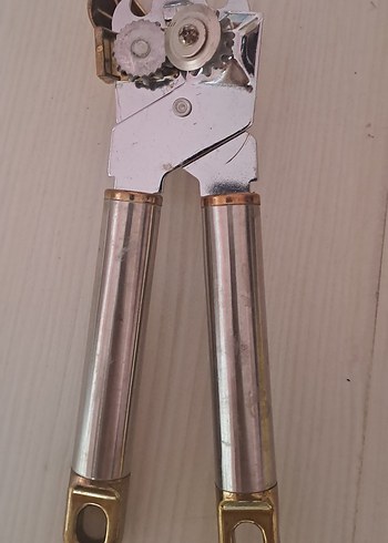 Altın Renkli Metal Konserve Açacağı