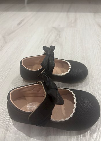 Kız Çocuk Siyah Fiyonklu Babet Ayakkabı - Görsel 4