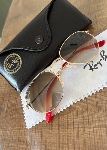 Beden Ray-Ban Kadın Klasik Altın Gözlük