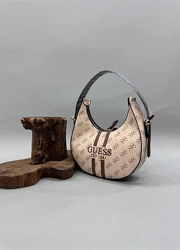 GUESS ÇANTA 