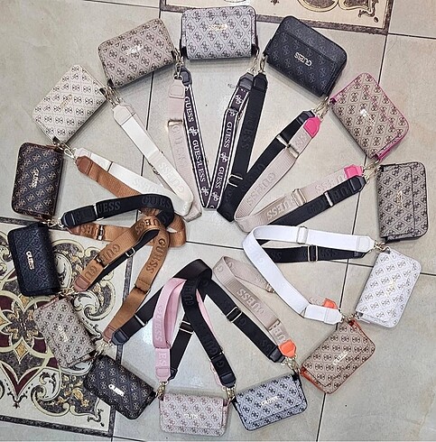Guess Guess Astarlı Uzun ayarlanabilir askılı Askıda marka ismi yazıy