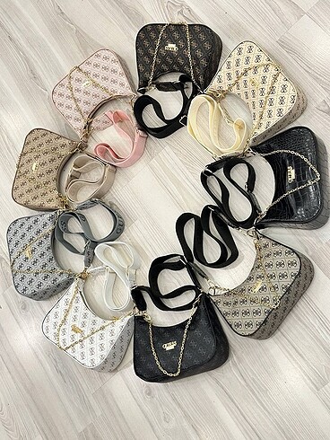 Guess Guess Astarsız Uzun ayarlanabilir askılı Askıda marka ismi yaz