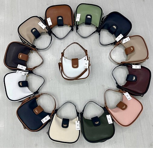 Guess Guess Astarsız içi süet Etiketli Uzun askılı ayarlanabilir Mıkna