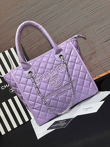 Chanel Astarlı Fermuar kapamalı Uzun askı yok ÖLÇÜ: 27*26