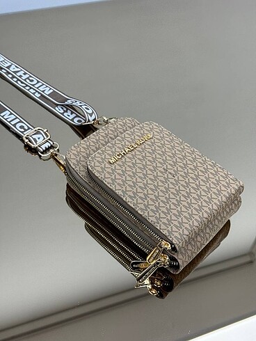 Michael Kors Telefonluk askılı çanta Astarsız İçinde kartlık 