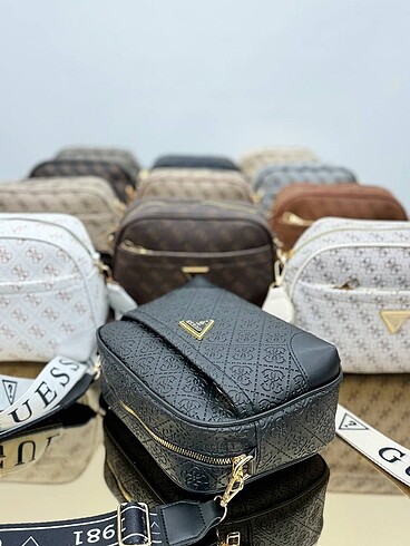 Guess Guess Astarsız 2 gözlü Fermuar kapamalı Uzun ayarlanabilir askı