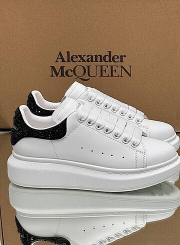 36 Beden beyaz Renk ALEXANDER MCQUEEN TAŞLI