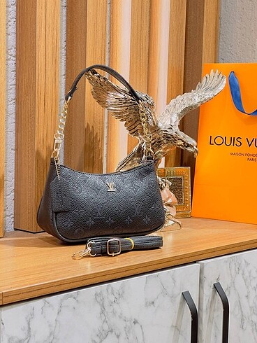 Louis Vuitton Astarlı İçinde cep var Fermuar kapamalı Uzun ayar