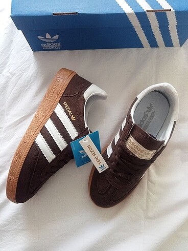 Adidas ADİDAS SPEAZİAL 36-37-38-39-40 MEVCUTTUR
